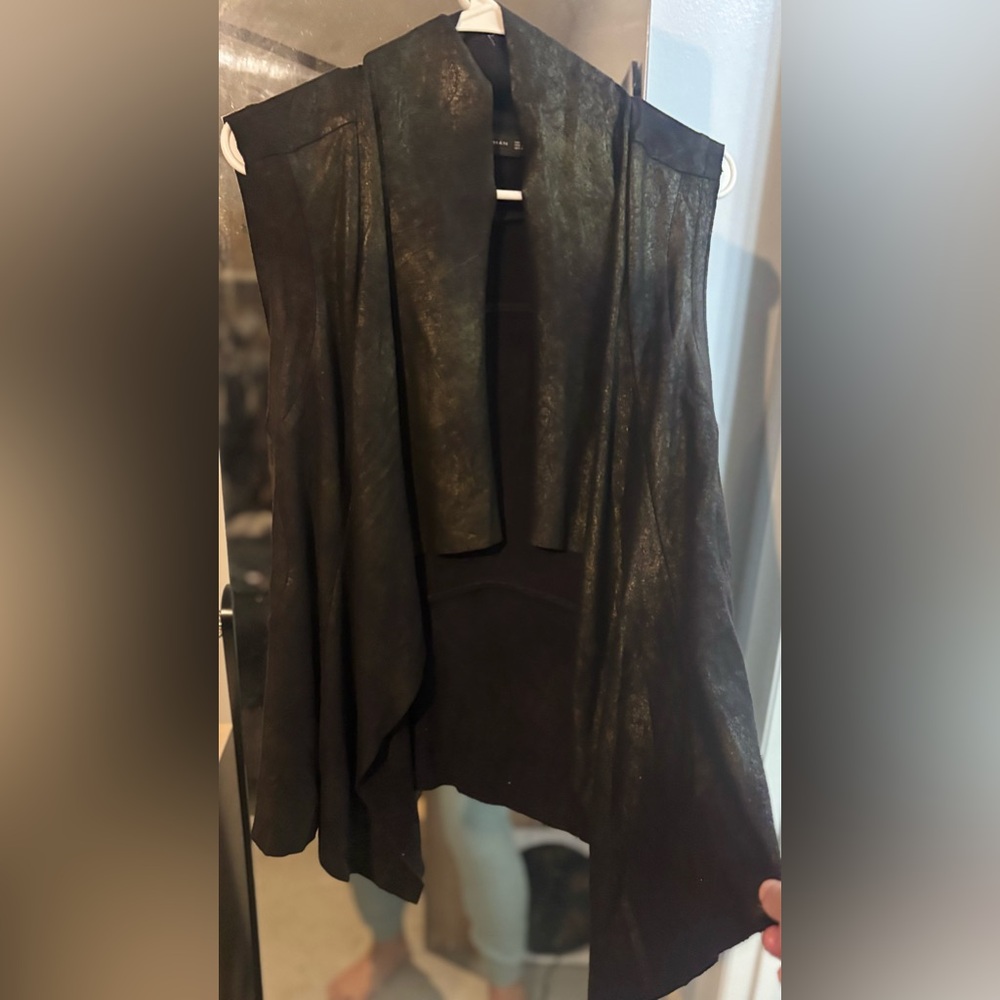 ZARA!!!! Women’s suede black iridescent vest size Medium.